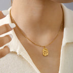 Floris Seal Necklace